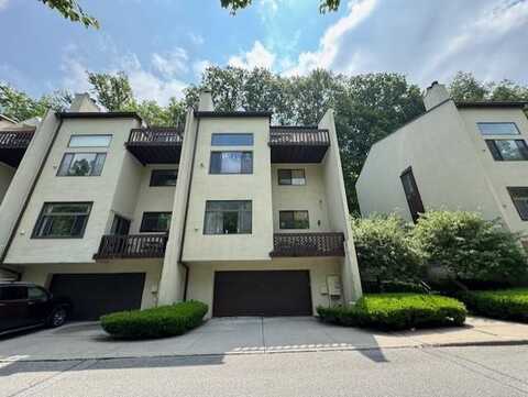 352 N Greeley Avenue, Chappaqua, NY 10514
