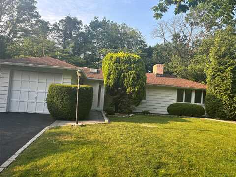 39 Wellington Road, Greenvale, NY 11548