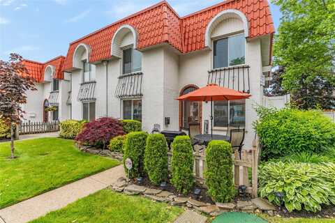 62 Alhambra Drive, Oceanside, NY 11572