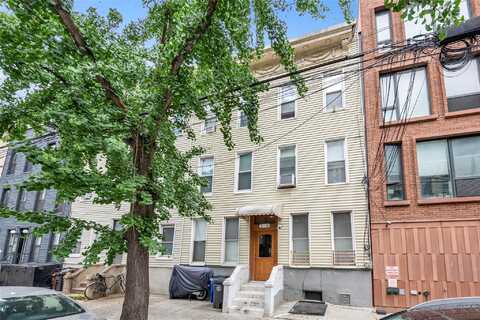 5-17 51st Avenue, Long Island City, NY 11101