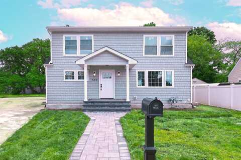 559 Ash Court, Uniondale, NY 11553