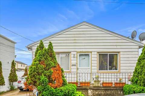 1369 News Avenue, Elmont, NY 11003