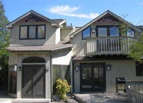 16 Wildwood Lane, Smithtown, NY 11787