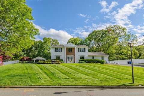 104 Majestic Drive, Dix Hills, NY 11746