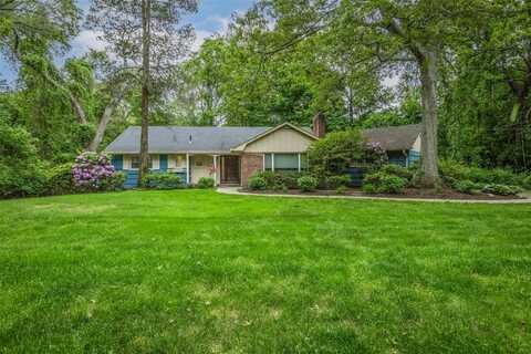 4 Ames Place, South Huntington, NY 11746