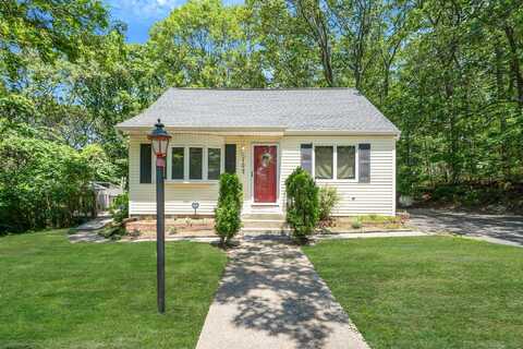 107 Cedar Lane, Medford, NY 11763