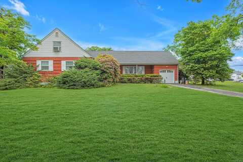 1519 Saint Louis Avenue, Bay Shore, NY 11706