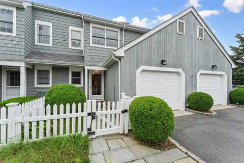 7 Brittany Lane, Westhampton Beach, NY 11978