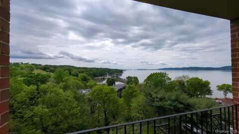 16 Rockledge Avenue, Ossining, NY 10562
