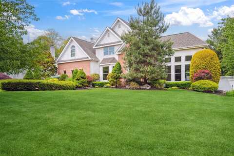 3 Sugar Maple Court, Dix Hills, NY 11746