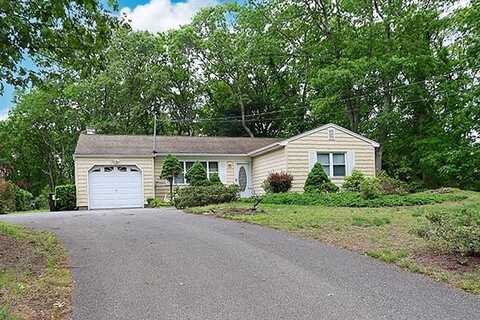14 Belmont Drive, Smithtown, NY 11787
