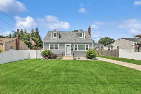 26 Richard Avenue, Ronkonkoma, NY 11779