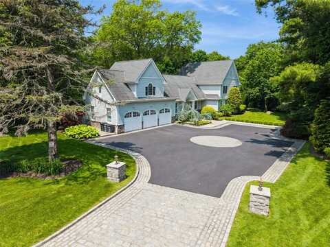3 The Brae, Woodbury, NY 11797