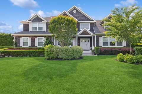 2 Fall Court, Southampton, NY 11968