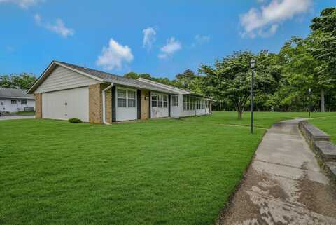 374 #a Woodbridge Drive, Ridge, NY 11961