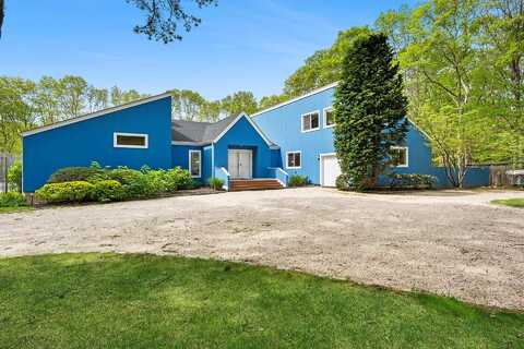21 Quarter Court, Westhampton, NY 11977