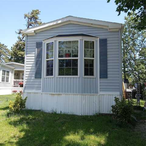 525-c22 Dogwood Avenue, Riverhead, NY 11901