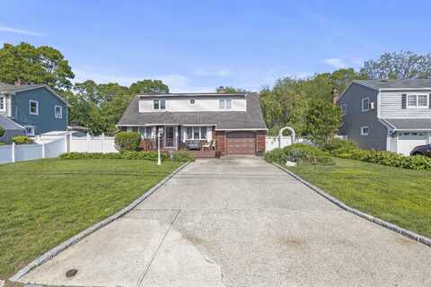 1125 Reilly Street, Bay Shore, NY 11706