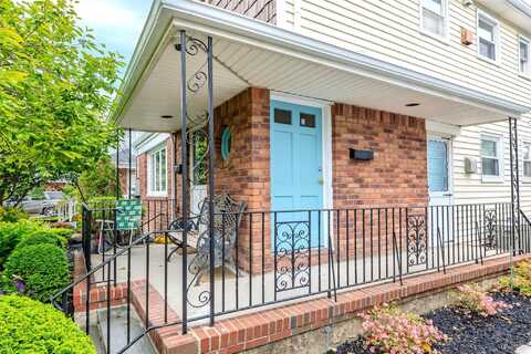 1765 Broadway, Hewlett, NY 11557