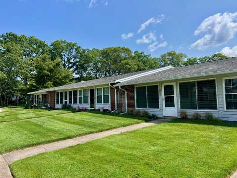 42d Trent Court, Ridge, NY 11961