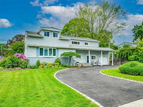 964 Manor Lane, Bay Shore, NY 11706