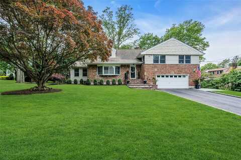 45 Pool Drive, Roslyn, NY 11576