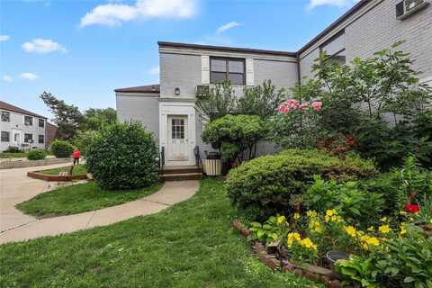 67-09 136 Street, Kew Gardens, NY 11367