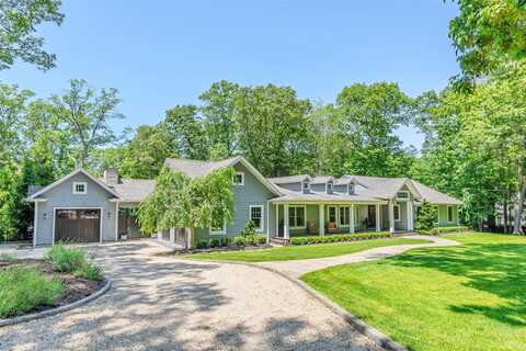 61 Crooked Oak Road, Port Jefferson, NY 11777