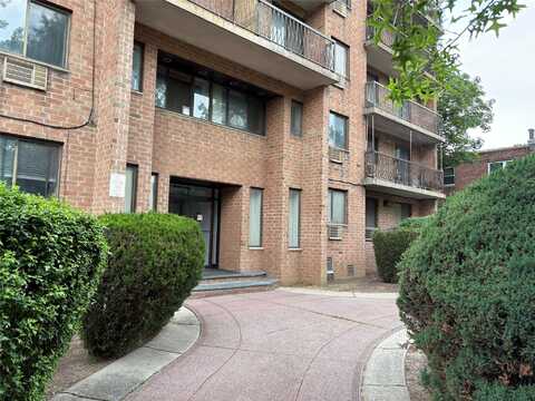 147-45 Barclay Ave, Flushing, NY 11355