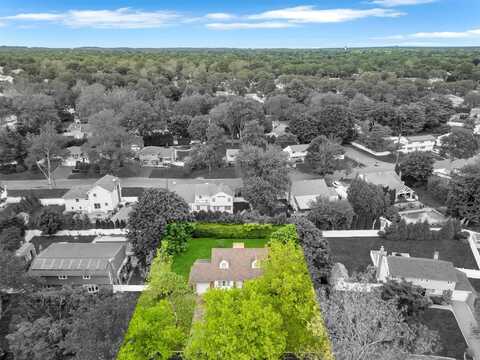 14 Byre Place, Commack, NY 11725