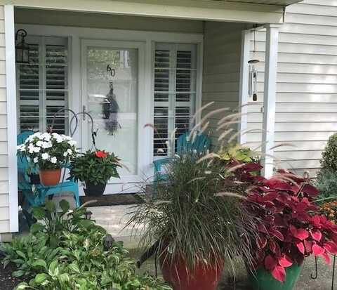 60 Erin Lane, Setauket, NY 11733