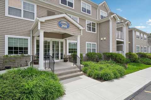 200 Woodcrest Lane, Mount Kisco, NY 10549