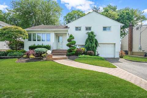 931 Shari Lane, East Meadow, NY 11554