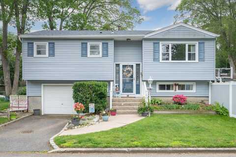 18 Rainer Street, Melville, NY 11747