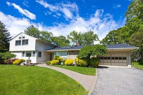 3 The Circle, Great Neck, NY 11020