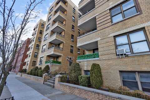 150 W End Avenue, Brooklyn, NY 11235