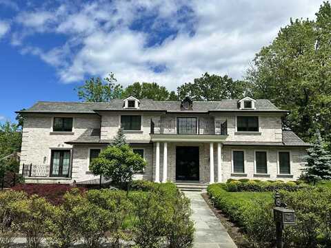 45 Walters Place, Great Neck, NY 11023