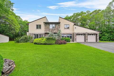 43 Dustman Lane, Nanuet, NY 10954