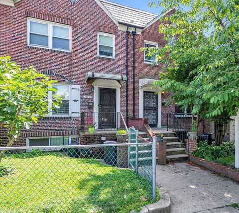 152-18 33rd Avenue, Flushing, NY 11354