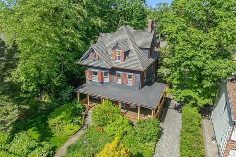 175 Ivy Street, Oyster Bay, NY 11771