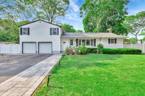 11 President Road, Mastic Beach, NY 11951