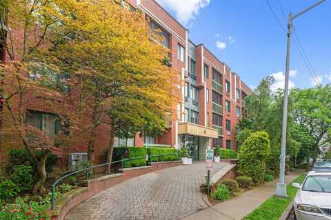 41 Wellington Ct, Staten Island, NY 10314