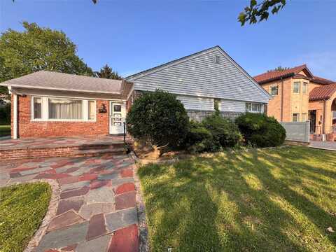 64-19 Marathon Parkway, Little Neck, NY 11362