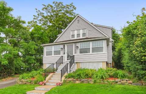 19 Deane Place, Larchmont, NY 10538