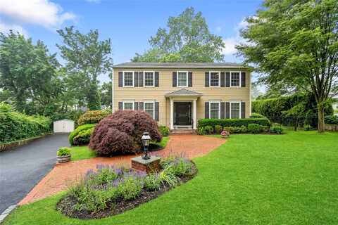 47 Homewood Place, Manhasset, NY 11030