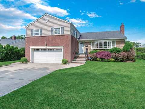 116 Harrison Street, Garden City, NY 11530