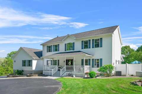 8 Roosa Road, Wallkill, NY 12589