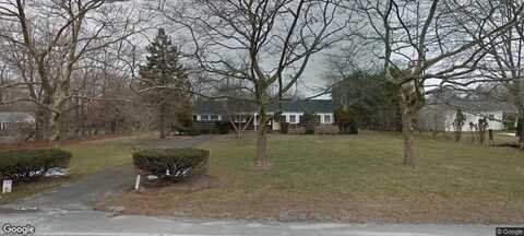 152 South Road, Westhampton, NY 11977