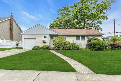 260 Cartwright Boulevard, Massapequa Park, NY 11762