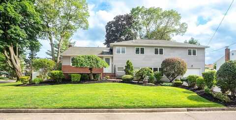 119 Louis Street, Massapequa, NY 11758